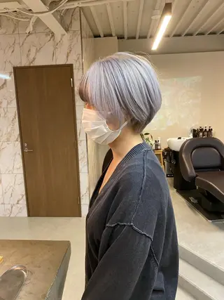 ショート カラー ハイトーン×似合わせ 🌱中川慎之介のヘアスタイル