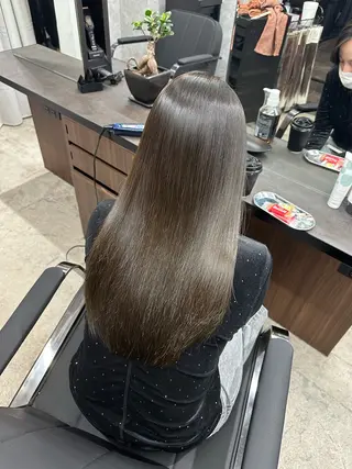 ロング カラー ブリーチなしWカラー 美髪/透明感/ユウゴのヘアスタイル