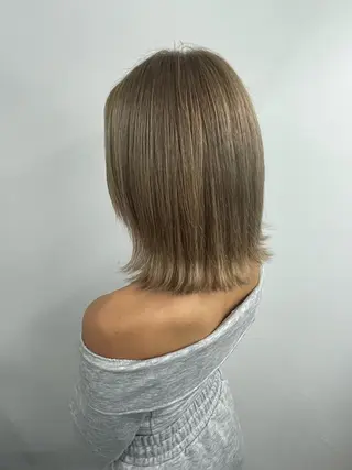 ミディアム カラー 𝙃𝘼𝙍𝙐🎀 韓国×エクステのヘアスタイル