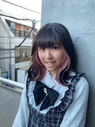 セミロング 山影✨バレイヤージュ ハイライト✨メンズ◎のヘアスタイル