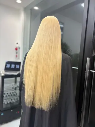 ロング Haruna/河原町 ハイトーン🤍のヘアスタイル