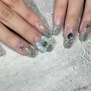 ネイル 東 千夏のネイルデザイン