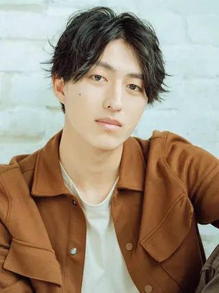 ミディアム カラー パーマ メンズ 【公式】amble luxe池袋東口🩷のヘアスタイル