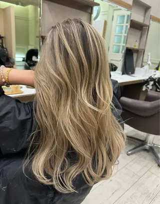 ロング nico. 心斎橋 akariのヘアスタイル