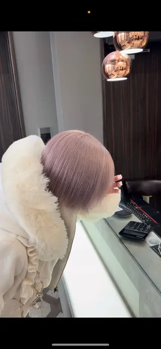 ミディアム カラー ミルクティー/ピンク /ブロンド 咲良のヘアスタイル