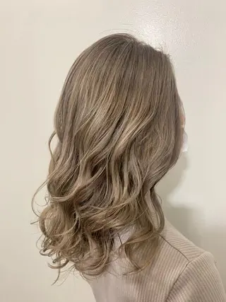 ロング カラー ヘアアレンジ 大宮/山口 竣也のヘアスタイル