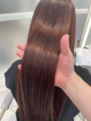 ロング 𝐑𝐞𝐨/透明感 𝐜𝐨𝐥𝐨𝐫のヘアスタイル