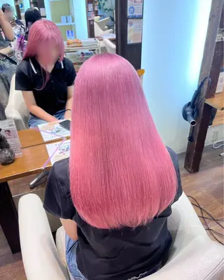 ロング 角田 満帆のヘアスタイル