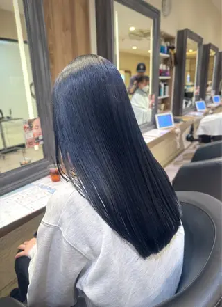 ロング カラー さら艶ストレート 🩶Suzuneのヘアスタイル