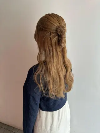 ロング ami/大阪/暖色 /レイヤーカットのヘアスタイル