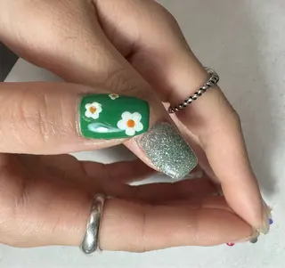 ネイル 12 designのネイルデザイン