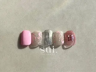 ネイル sui.nailsalon所属・yokozawa sakiのネイルデザイン