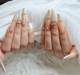 ネイル ENSalon 愛佳のネイルデザイン