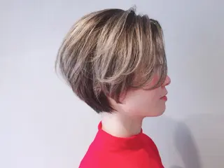 ショート カラー 水口 英里のヘアスタイル