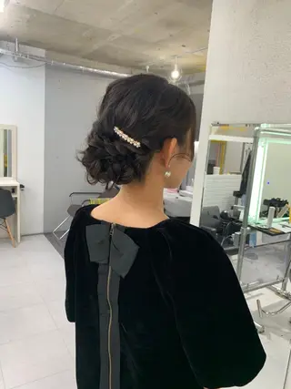 セミロング カラー ヘアアレンジ 卒業式ヘアセット🎀 ヘアアレンジのヘアスタイル