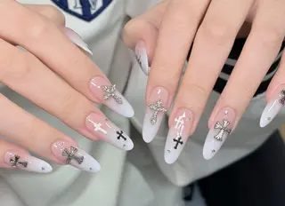 ネイル Pure&Rich Nailのネイルデザイン