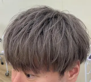 カラー メンズ メンズ特化カットパー マカラー坂田柊のヘアスタイル