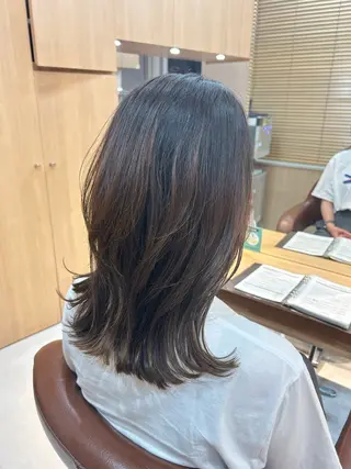 ミディアム 宮尾 愛海のヘアスタイル