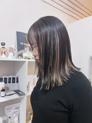 セミロング カラー Lute所属・ミタニ ナギサのヘアスタイル