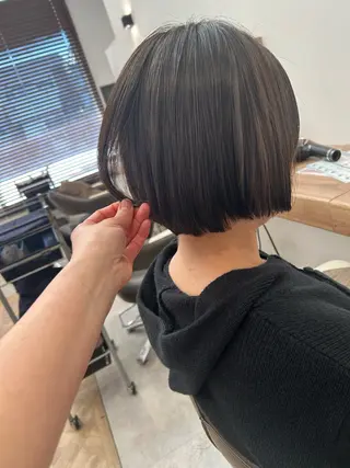 ミディアム パーマ riddle hair(駒生)所属・山越 美裕樹のヘアスタイル