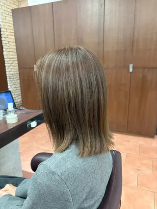 ミディアム カラー 透明感✨️艶カラー 井戸大喜のヘアスタイル
