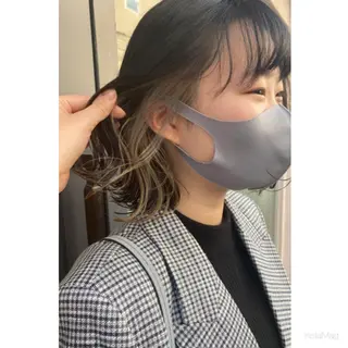 ショート カラー 岩間 香純のヘアスタイル
