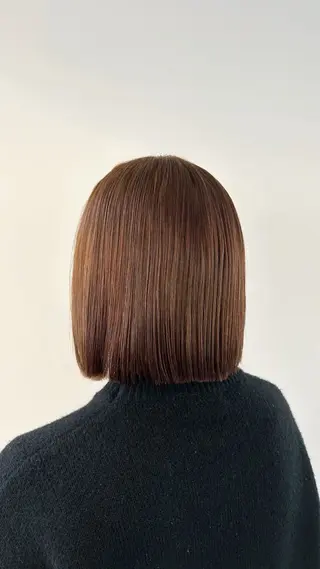 ショート カラー 松井 詩織のヘアスタイル