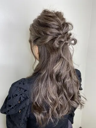 セミロング ヘアアレンジ 田辺 侑未のヘアスタイル