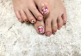 ネイル Basic町田本店 Suzunaのネイルデザイン