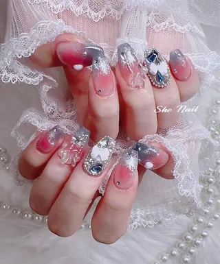 ネイル She   Nail所属・ISA_ BELLAのネイルデザイン