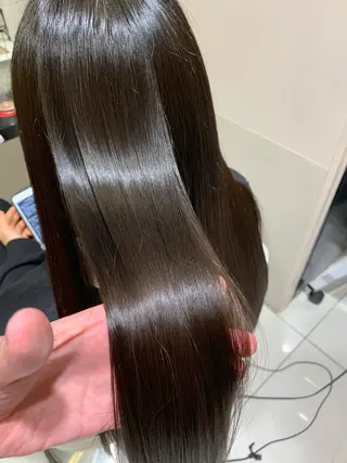 ロング ミヤザキ コージのヘアスタイル