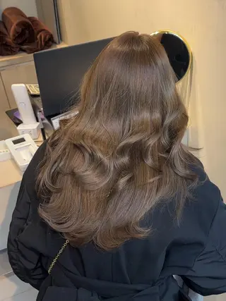 ロング カラー ブリーチなしヘーゼル 🤎透明感カラー 唯のヘアスタイル