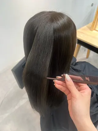 カラー 晶／艶髪カラー ／トリートメントのヘアスタイル