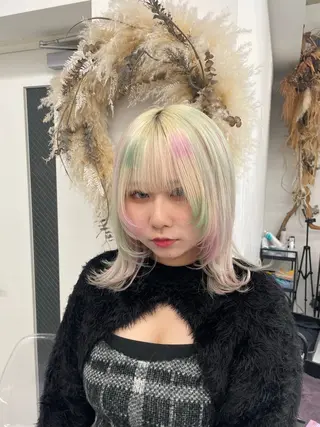 ミディアム カラー 似合わせハイトーン ヒロトのヘアスタイル