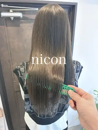 ロング 髪質改善 上品艶感カラーのヘアスタイル