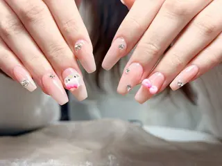 ネイル Ami 68のネイルデザイン