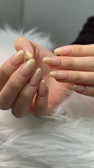 ネイル Blessed:N ブレストのネイルデザイン