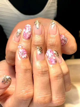 ネイル 西谷 （ネイリスト）のネイルデザイン