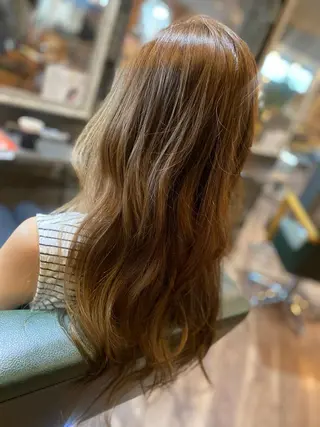 ロング カラー ハイライト/インナー /ブリーチ/レイヤーのヘアスタイル