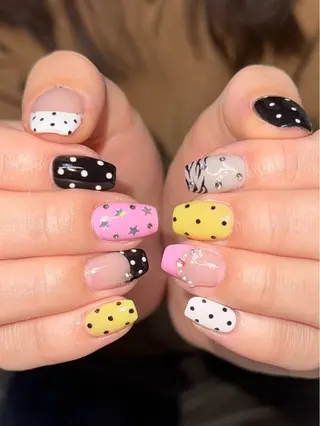 ネイル Beauty Salon amour所属・Seven's / NANAのネイルデザイン