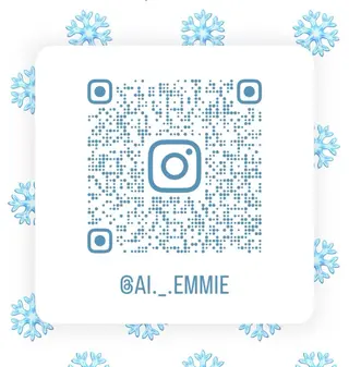 ロング カラー emmie by  moremuu所属・レイヤー/韓国ヘア ハイトーンAIRIのヘアスタイル