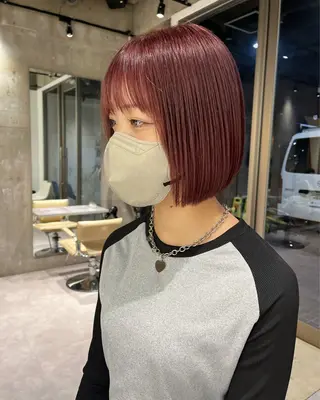 ショート カラー iLi所属・iLi 《イリ》のヘアスタイル