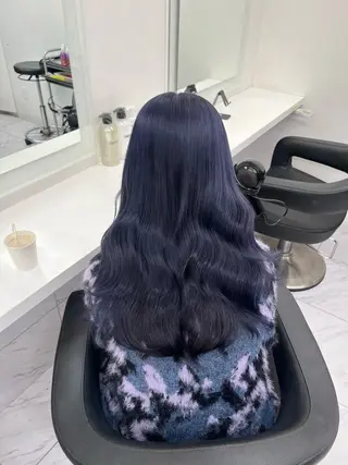 ロング 寒色＆ブリーチ特化 寒色MiOのヘアスタイル