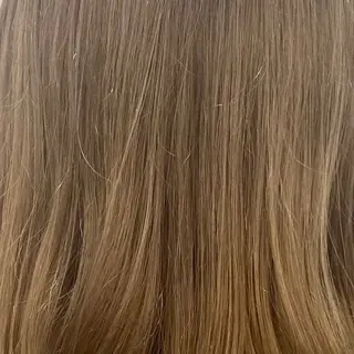 ショート カラー 金子 真悠のヘアスタイル