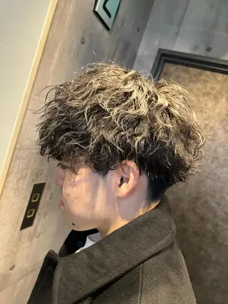 ロング カラー パーマ ヘアアレンジ メンズ キッズ ネイル マツエク・マツパ アイブロウ 韓国/顔周り/透明感 /レイヤー/ひなたのヘアスタイル