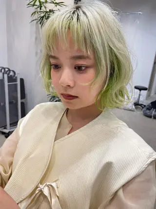 ミディアム FILMS 綾菜のヘアスタイル