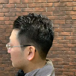 ショート et Douce所属・艶髪／髪質改善／ カワモトヒロトのヘアスタイル