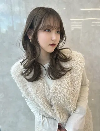 セミロング 森田 真由香のヘアスタイル