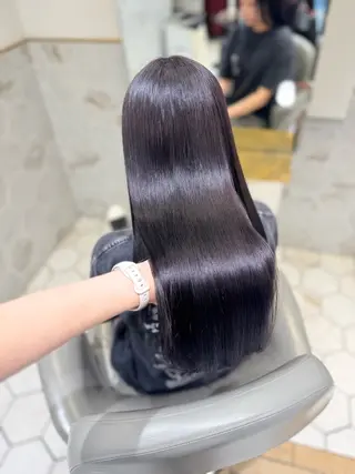 ロング カラー costes 今井芽依のヘアスタイル