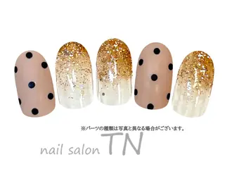 ネイル 矢川 まどかのネイルデザイン